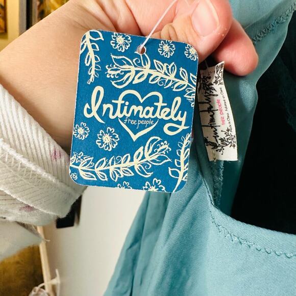 NWT Free People Cyprus Green Intimately Tank Lace Underneath Top Size Large - Picture 7 of 11